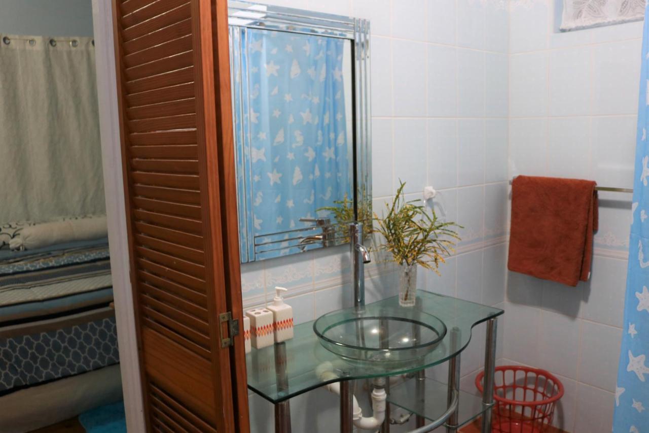 Ocean Views And Hospitable Hosts Apartment Castries Exterior foto